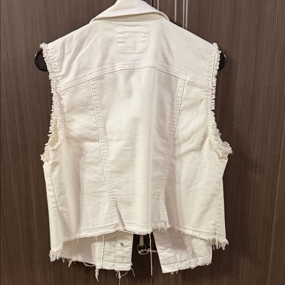 Max Jeans Ivory Denim Vest - Picture 4 of 4
